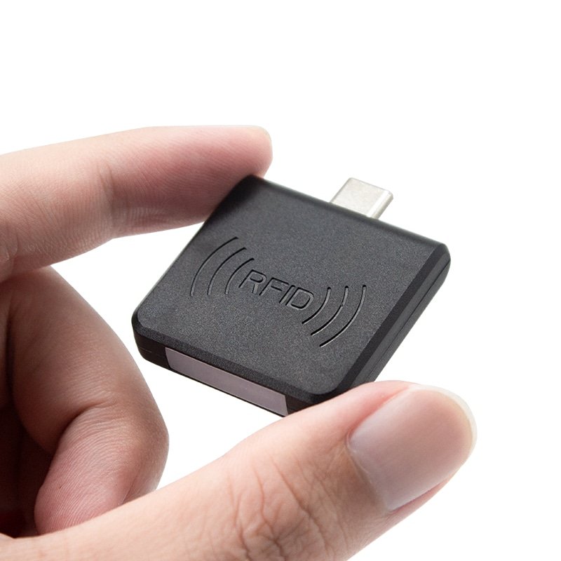 Fotografía de Proveedor de lectores RFID de proximidad para acceso ID de 125KHz que muestra este aspecto: diseño de montaje en pared; en la categoría de Lectores RFID LF de 125KHz.