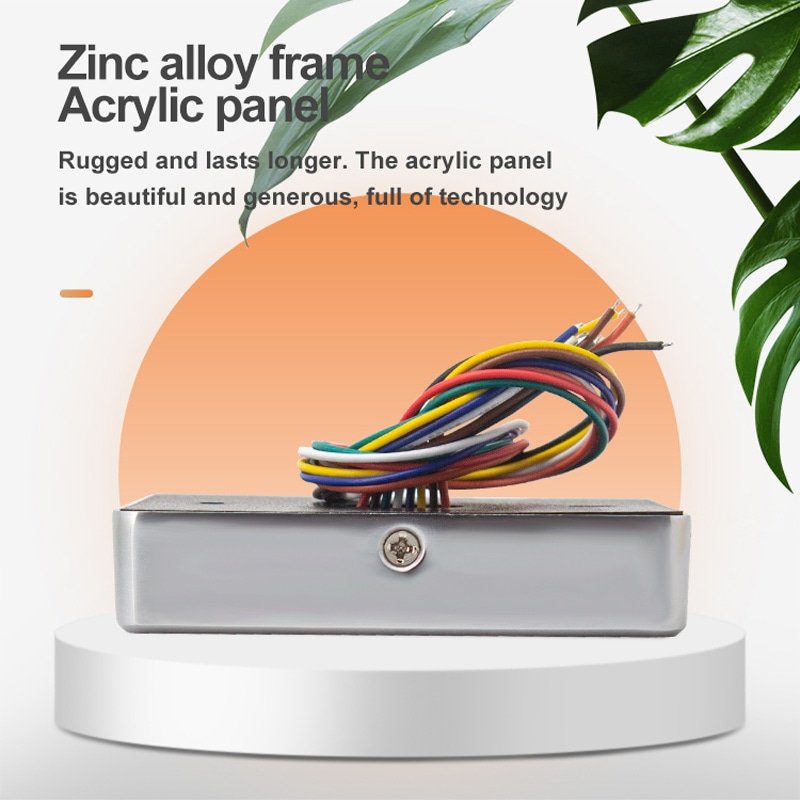 Escáner RFID QR personalizado mostrado con tarjeta impresa para proyectos de control de acceso.