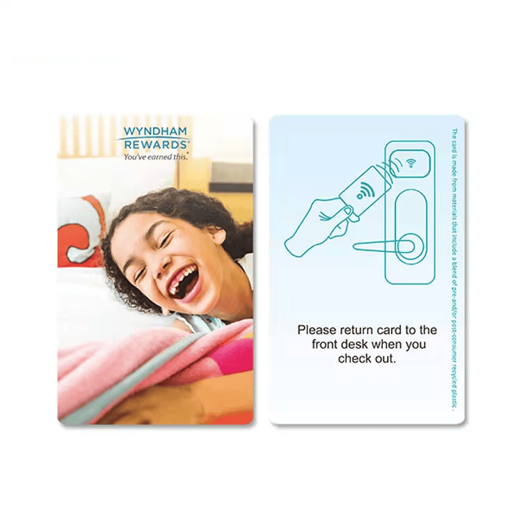 Tarjetas llave de hotel RFID personalizadas con logotipo impreso para hoteles.