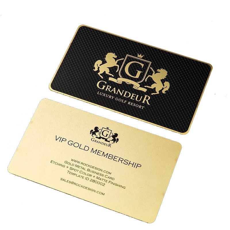 Tarjetas Metálicas Cortadas con Láser para Marcas Modernas mostradas desde una vista detallada del chip para aplicaciones de Tarjetas Metálicas.