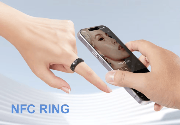 Esta imagen muestra el detalle del chip del anillo NFC personalizado para acceso gaming y fidelización en aplicaciones con NFC Rings.