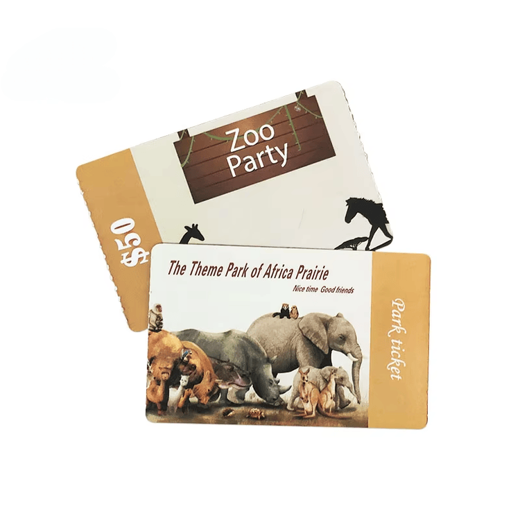 Dos entradas RFID de ferias comerciales con ilustraciones de zoológico muestran calidad de impresión personalizada sobre papel estucado para control de acceso contra fraude.