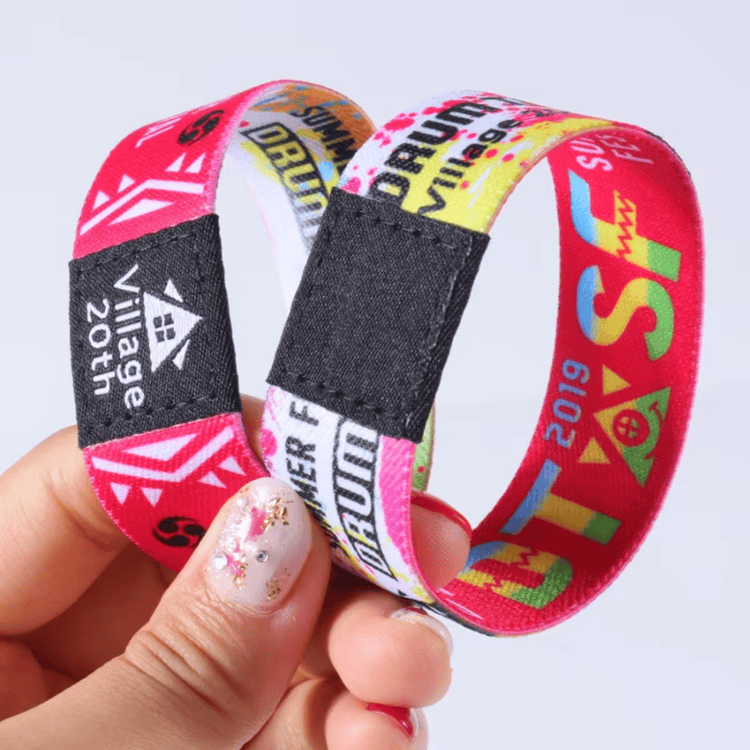 Pulseras RFID elásticas ajustables para eventos con una vista clara de este aspecto: escaneo sin contacto; para aplicaciones de Pulseras RFID elásticas.