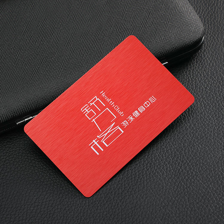 Tarjetas de fidelización PVC personalizadas para clientes con embalaje comercial para compradores de soluciones de tarjetas de plástico.