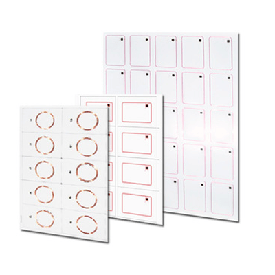 Lámina de inlay prelaminada con marcas de registro para realizar un corte preciso durante la producción final de tarjetas RFID.
