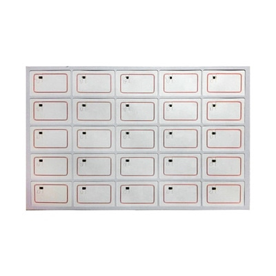 Tabla de especificaciones técnicas con distintas distribuciones y dimensiones para inlays RFID profesionales destinados a tarjetas.