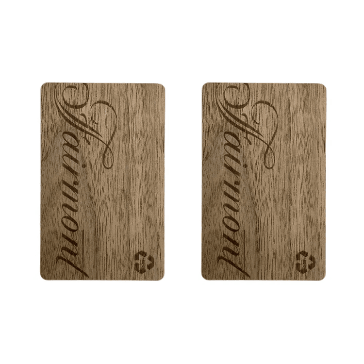 Esta imagen destaca este aspecto de Tarjetas de madera de cerezo NFC RFID personalizadas para acceso: pedido al por mayor; para aplicaciones de Tarjetas de madera.