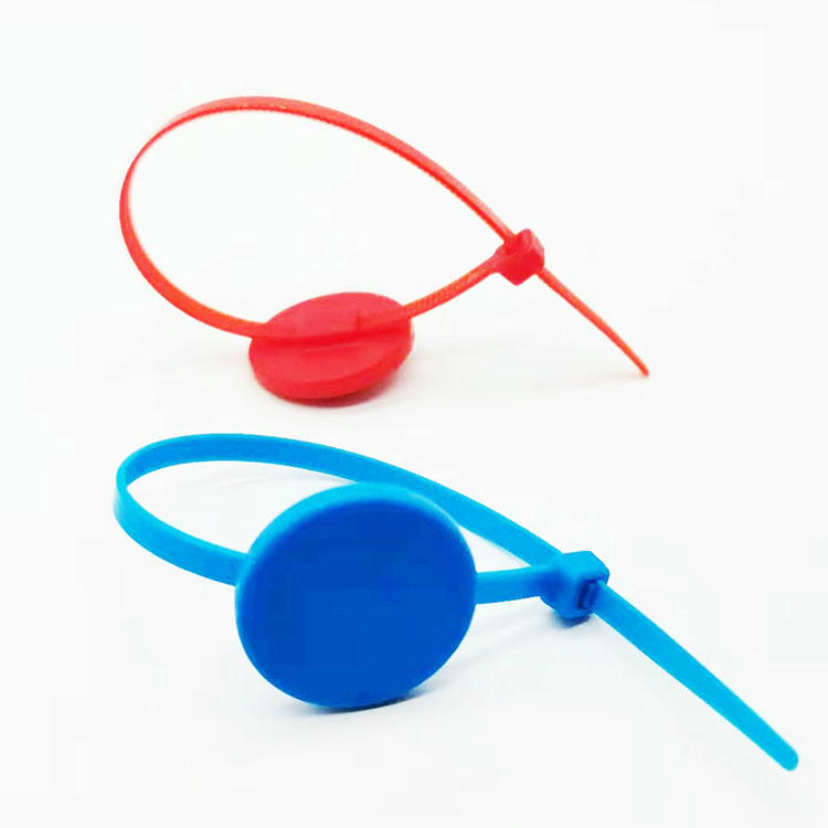 Etiquetas RFID con brida para rastreo de activos con impresión de código de barras para compradores de soluciones RFID.