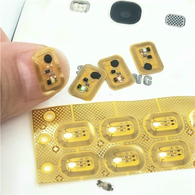 Embalaje de la etiqueta NFC para uñas con las características e instrucciones destinadas al usuario final