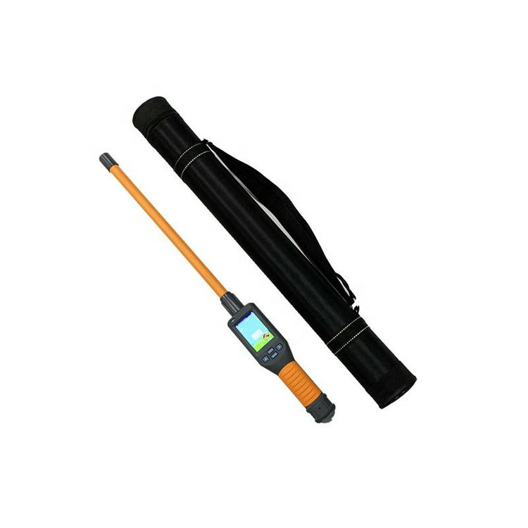 Imagen detallada del puerto USB y de otros componentes de interfaz del FS-A02-A utilizados para transferir datos, cargar el dispositivo y realizar tareas de depuración.