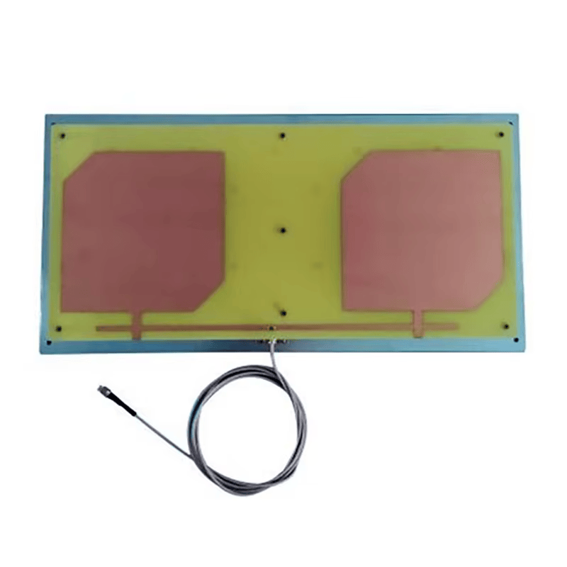 Esta imagen muestra la antena RFID UHF ZK-ANT4221 con marco exterior azul y cable enrollado colgando bajo el panel.