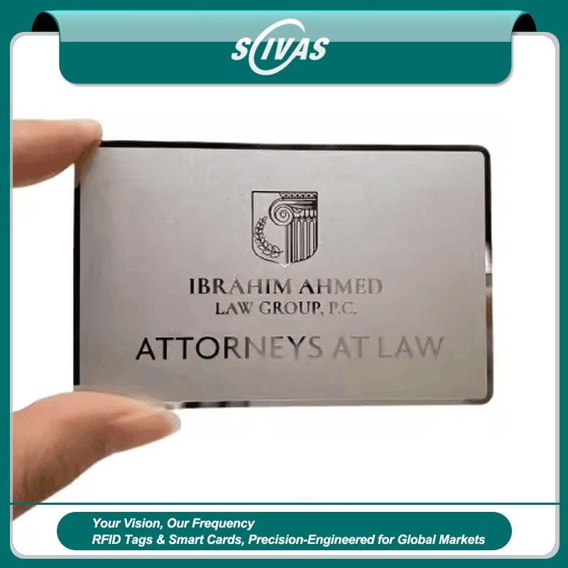 Tarjetas de Visita Metálicas Grabadas con Acabados Premium