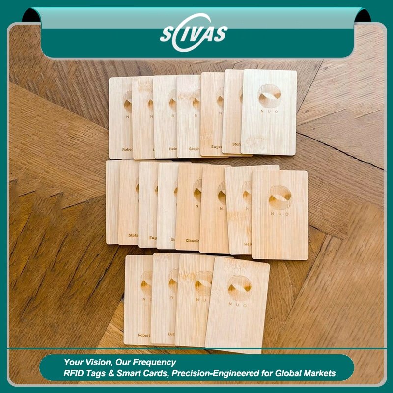 Fotografía de Tarjetas RFID de madera personalizadas para eventos que muestra este aspecto: vista frontal; en la categoría de Tarjetas de madera.