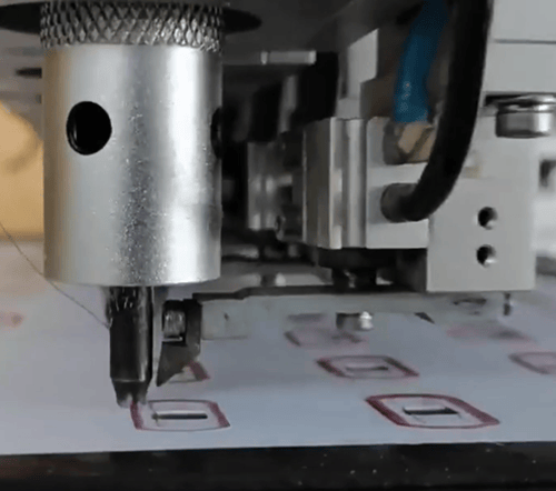 Tarjetas RFID automatizadas de alta tecnología y máxima precisión.