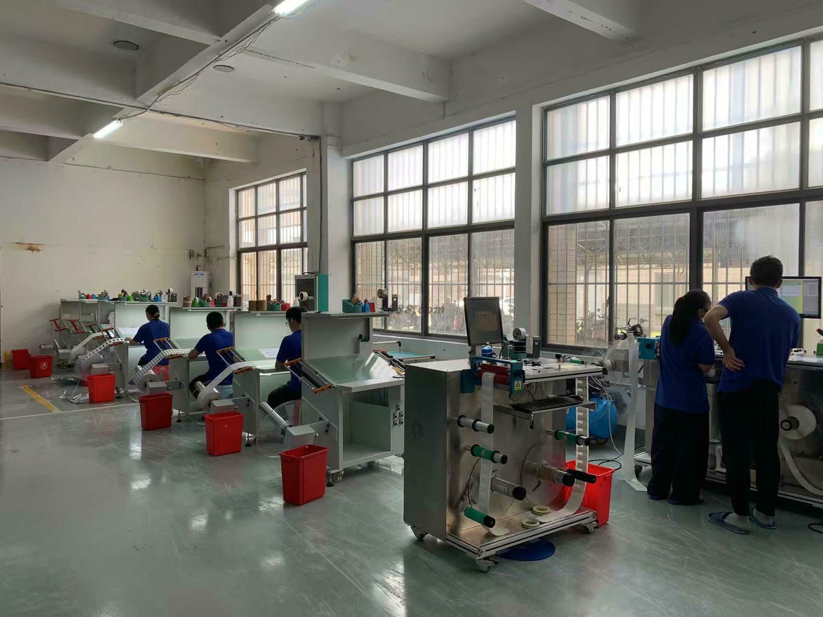 Taller de producción interna de RFID en la fábrica SCIVAS