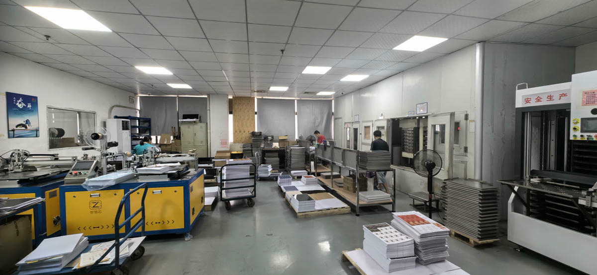Línea de producción de tarjetas RFID personalizadas para control de acceso e identificación